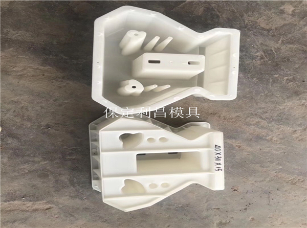 擋土磚模具