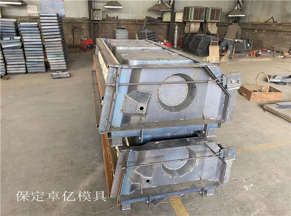 生態(tài)階梯砌塊模具